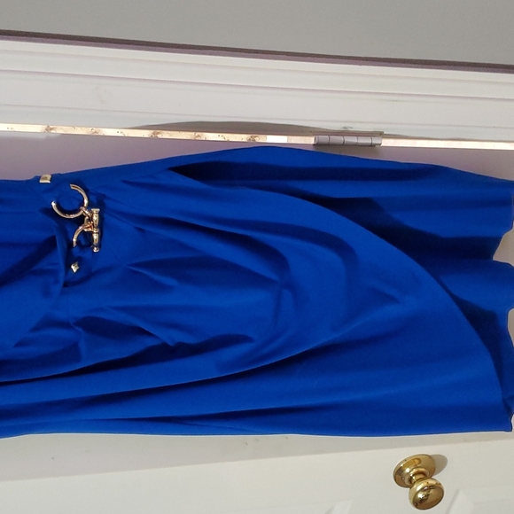 Dress - Picture 4 of 4